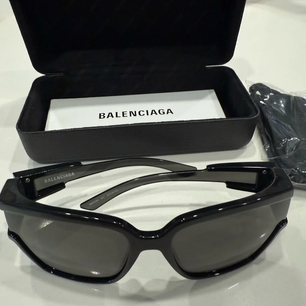 Balenciaga Dark Gray Sunglasses - Picture 10 of 10